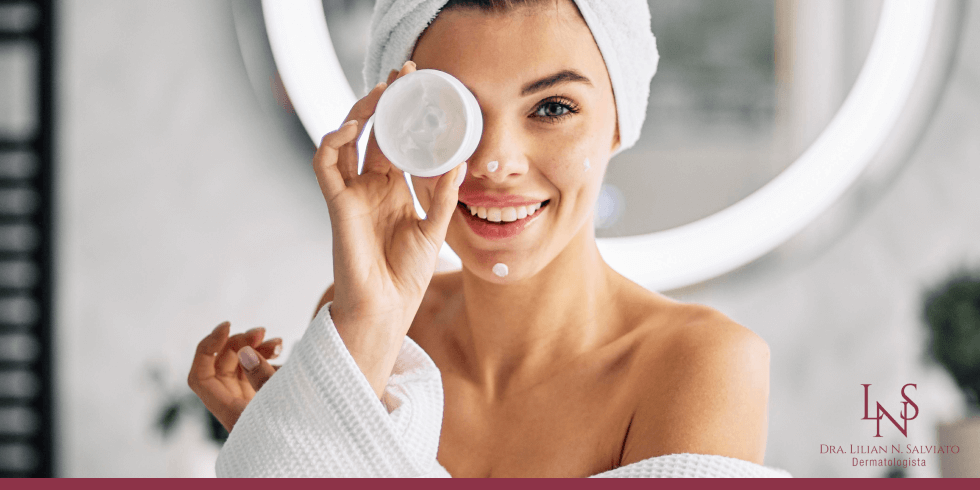 Read more about the article Rotina de Cuidados com a Pele: O Que Ajustar no Início do Ano